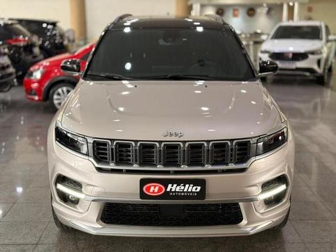JEEP COMMANDER OVERLAND HURRICANE