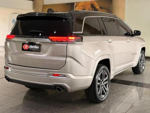 JEEP COMMANDER OVERLAND HURRICANE