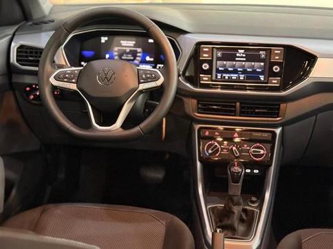 VOLKSWAGEN T CROSS 200 TSI AUT