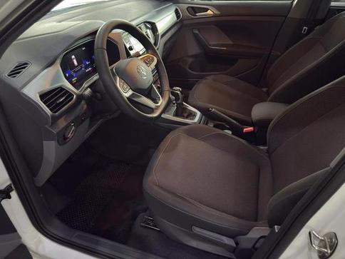 VOLKSWAGEN T CROSS 200 TSI AUT