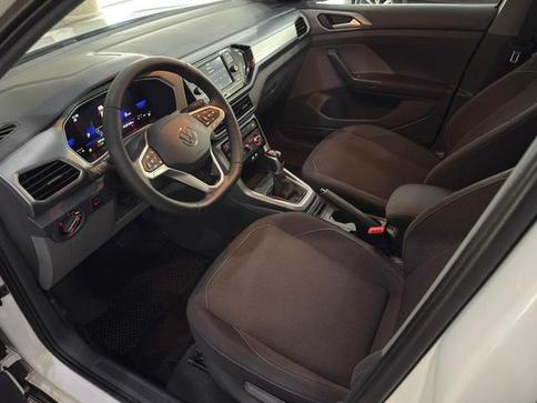 VOLKSWAGEN T CROSS 200 TSI AUT