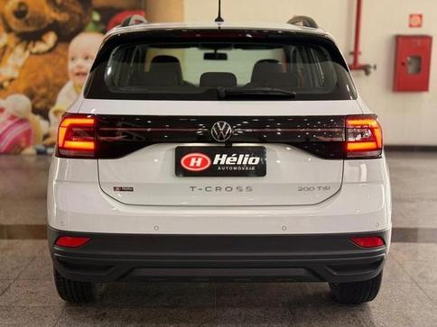 VOLKSWAGEN T CROSS 200 TSI AUT