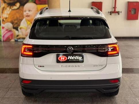 VOLKSWAGEN T CROSS 200 TSI AUT