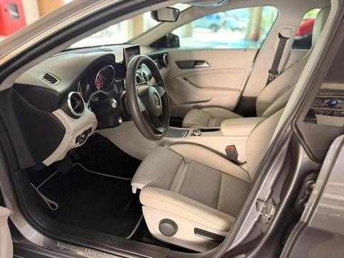 MERCEDES-BENZ CLA180