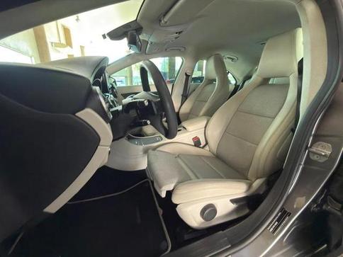MERCEDES-BENZ CLA180