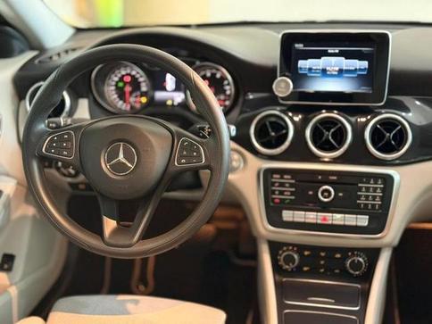 MERCEDES-BENZ CLA180