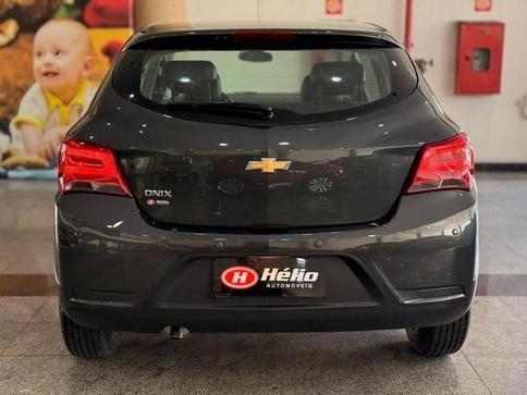 CHEVROLET ONIX 1.4AT ADV