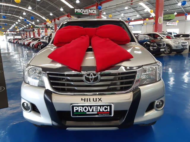 TOYOTA HILUX CD SRV D4-D 4X4 3.0 TDI DIESEL AUT