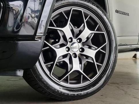 JEEP COMMANDER OVR T270