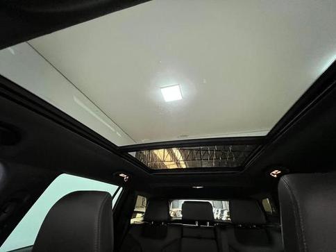 JEEP COMMANDER OVR T270