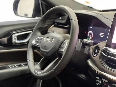 JEEP COMMANDER OVR T270