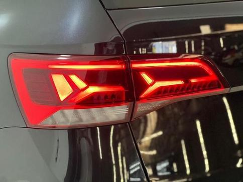 VOLKSWAGEN TAOS HL TSI