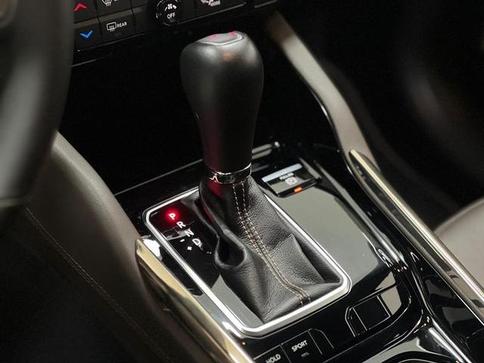 JEEP COMMANDER OVR T