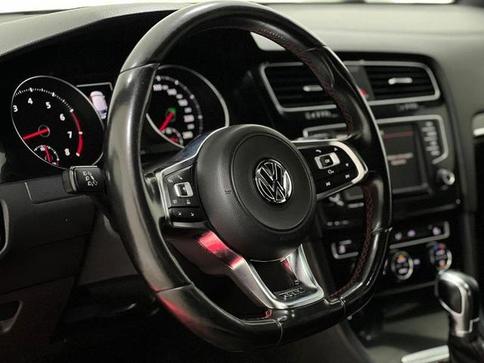 VOLKSWAGEN GOLF GTI AC