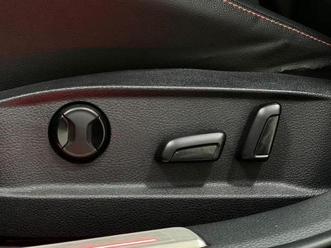 VOLKSWAGEN GOLF GTI AC