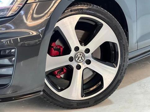 VOLKSWAGEN GOLF GTI AC