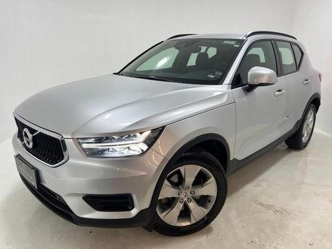 VOLVO XC40 T4