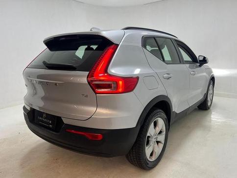 VOLVO XC40 T4