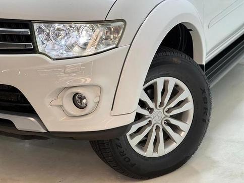 MITSUBISHI PAJERO 4X4 FLEX