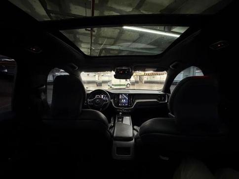 VOLVO XC60 T8 R-DESIGN