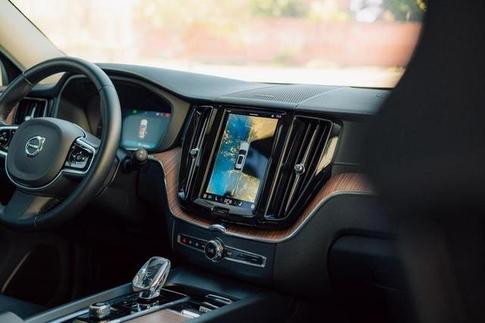 VOLVO XC60 T8 ULTIMATE