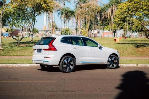 VOLVO XC60 T8 ULTIMATE