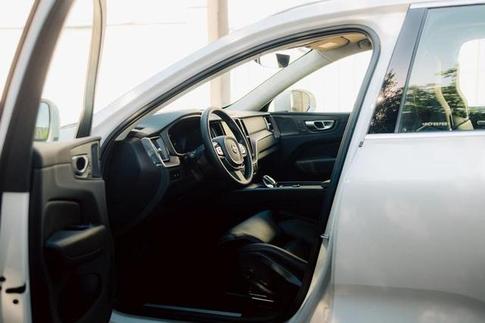 VOLVO XC60 T8 ULTIMATE
