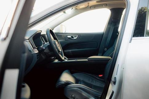 VOLVO XC60 T8 ULTIMATE