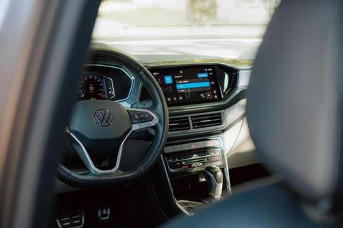 VOLKSWAGEN T CROSS HL TSI