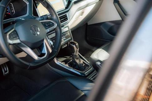 VOLKSWAGEN T CROSS HL TSI