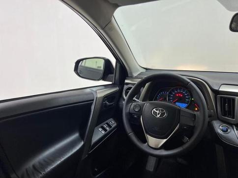 TOYOTA RAV4 4X2 20L