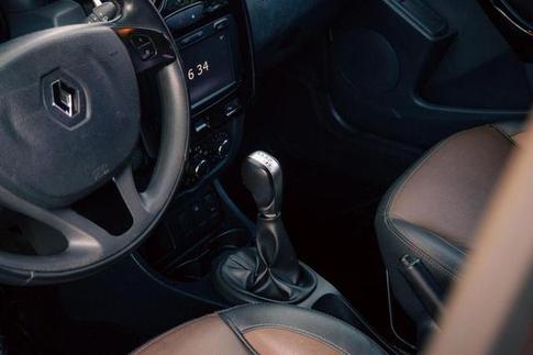 RENAULT DUSTER 20 D 4X2