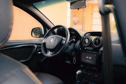 RENAULT DUSTER 20 D 4X2