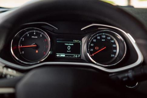 CHEVROLET ONIX PLUS 10TAT PR2