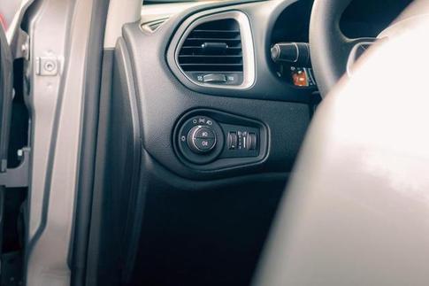 JEEP RENEGADE SPORT AT