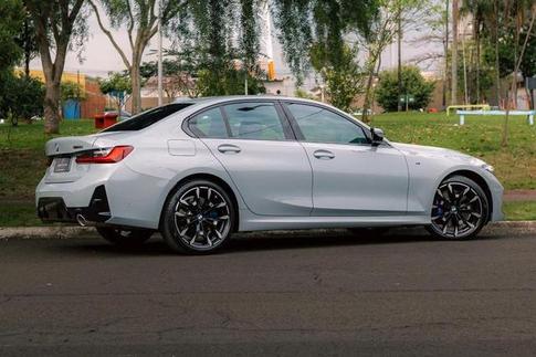 BMW 320I M SPORT FLEX