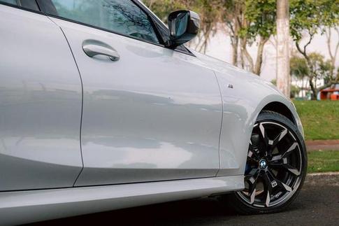 BMW 320I M SPORT FLEX