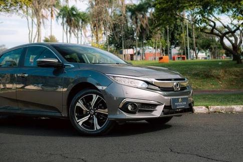 HONDA CIVIC TOURING CVT
