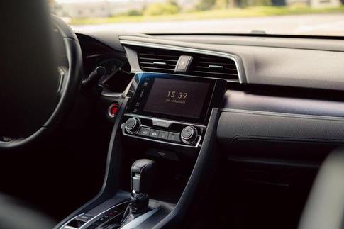HONDA CIVIC TOURING CVT