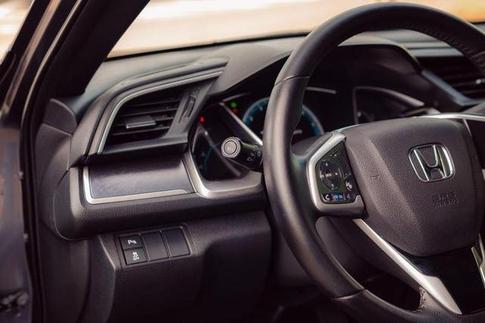 HONDA CIVIC TOURING CVT