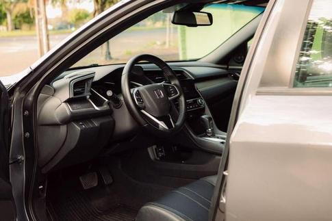 HONDA CIVIC TOURING CVT