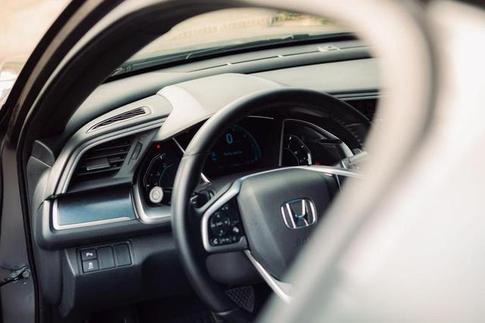 HONDA CIVIC TOURING CVT