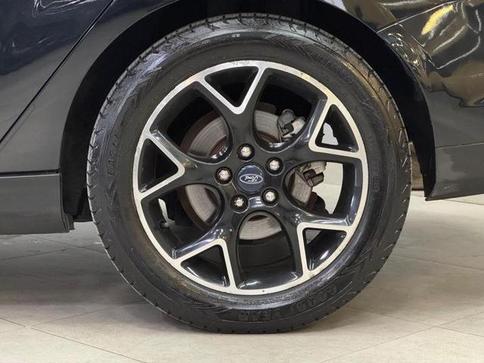 FORD FOCUS SEDAN TITANIUM 2.0 POWERSHIFT AUT.