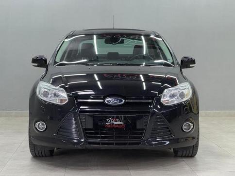 FORD FOCUS SEDAN TITANIUM 2.0 POWERSHIFT AUT.