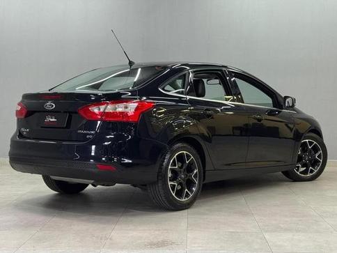 FORD FOCUS SEDAN TITANIUM 2.0 POWERSHIFT AUT.