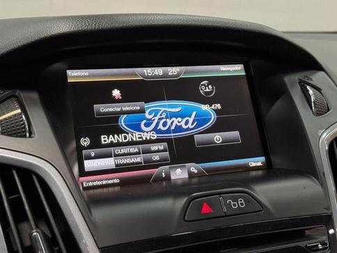 FORD FOCUS SEDAN TITANIUM 2.0 POWERSHIFT AUT.