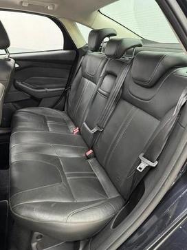 FORD FOCUS SEDAN TITANIUM 2.0 POWERSHIFT AUT.