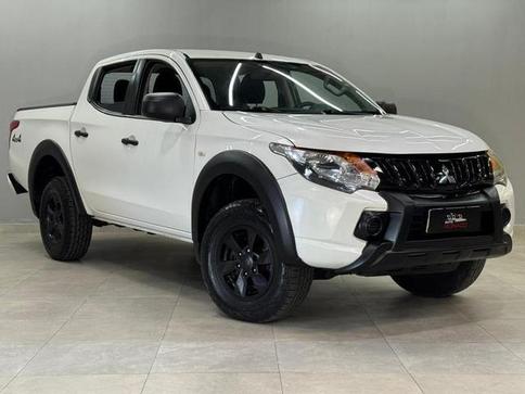 MITSUBISHI L200 TRI. OUTDO. GLS 2.4 CD 4X4 DIE. AUT