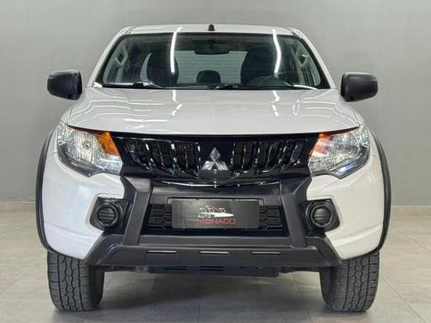 MITSUBISHI L200 TRI. OUTDO. GLS 2.4 CD 4X4 DIE. AUT