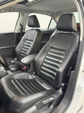 VOLKSWAGEN JETTA HIGHLINE TIPTRONIC 2.0 TSI AUT.